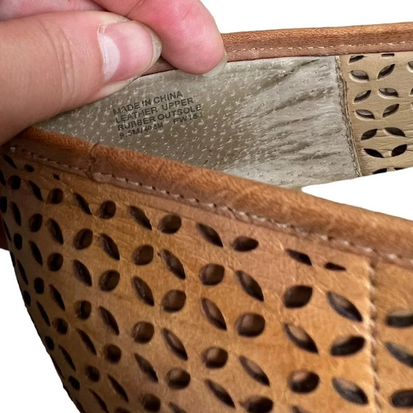 Michael Kors • Olivia Flats - Picture 13 of 13